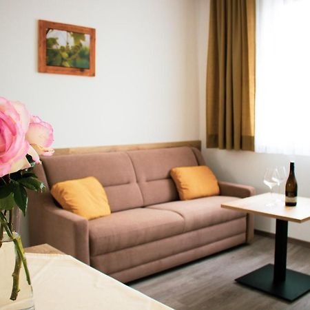 Weingut & Gaestehaus Dombi Weiss Pátfalu Kültér fotó